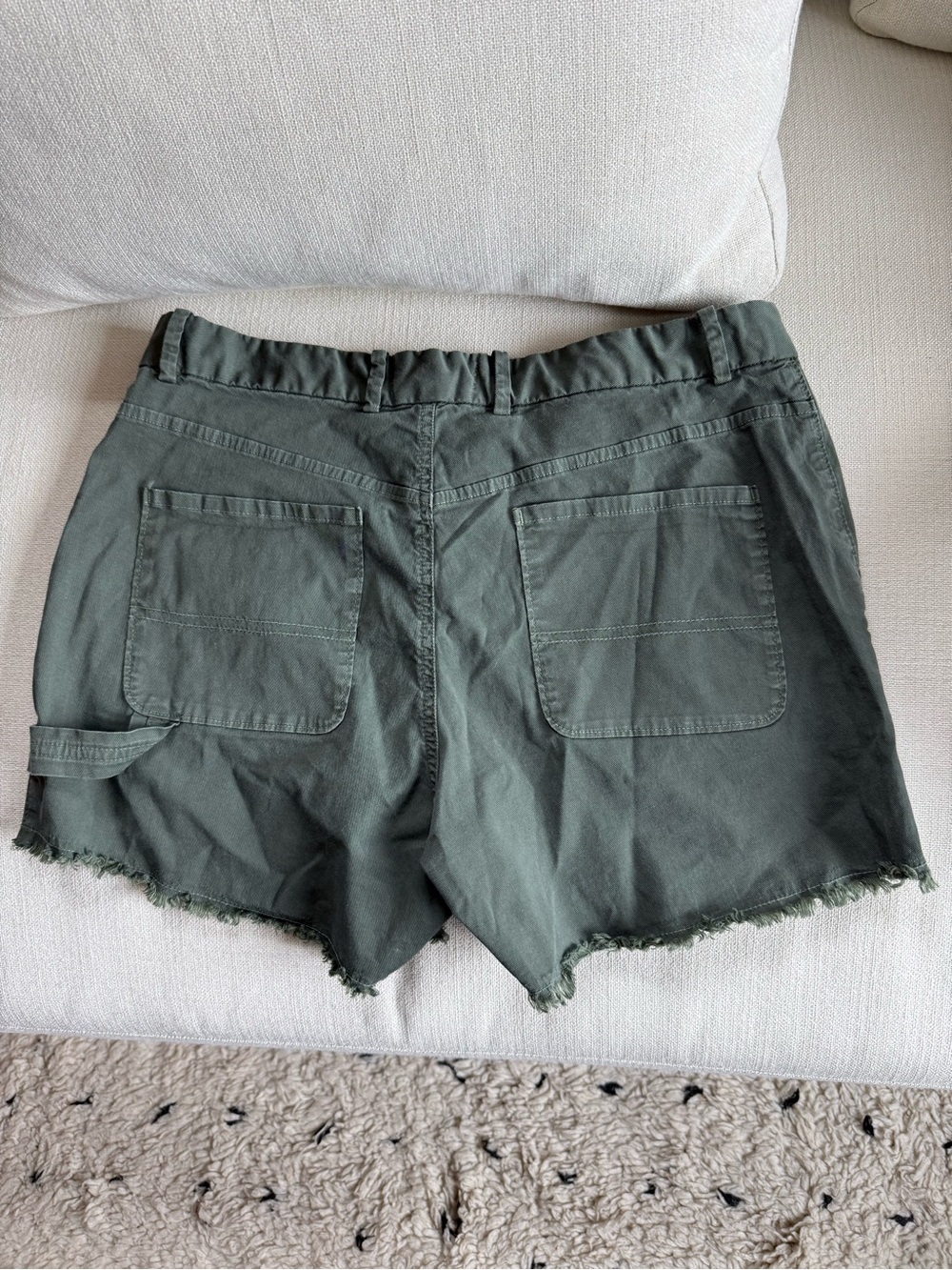 Nili Lotan carpenter shorts in avocado green size 8 - Picture 7 of 9